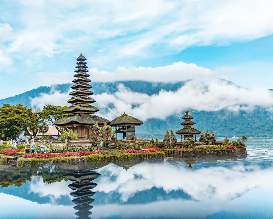 Exploring Indonesia’s Top Tempat Wisata: A Traveler’s Guide To Must-Visit Destinations